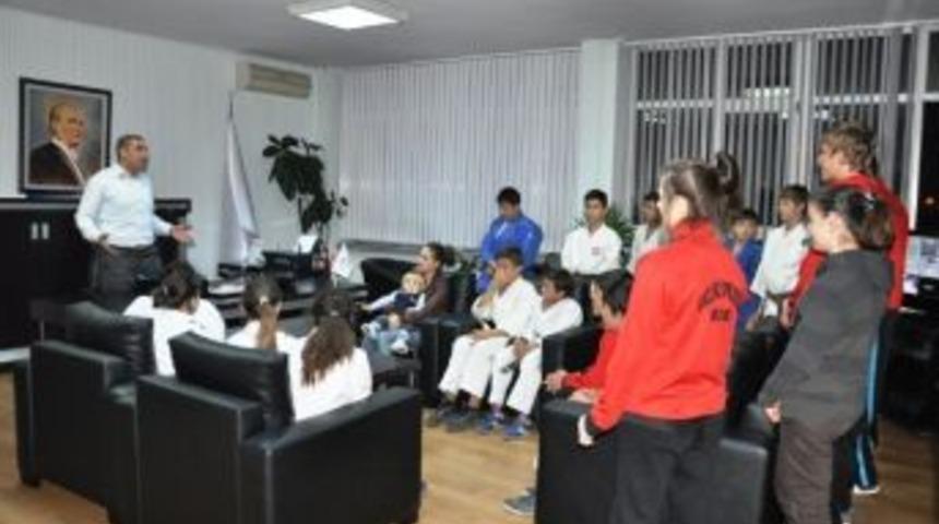 D&uuml;zce Judo Takımından Şiran&rsquo;a Veda Ziyareti