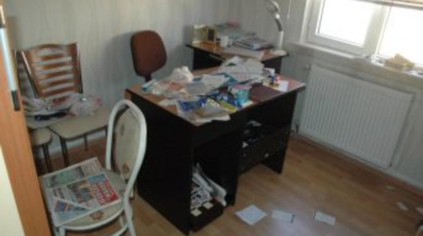 Gazetenin 20 Yıllık Arşivini Hırsızlar &Ccedil;aldı