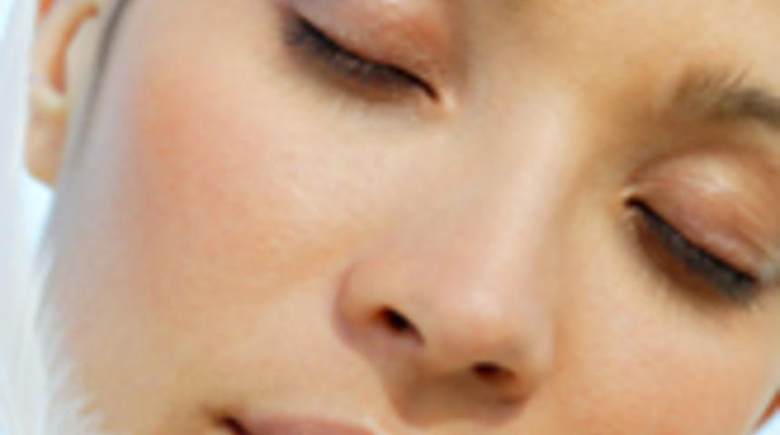 Makyaj Rengini Se&ccedil;me Yolları