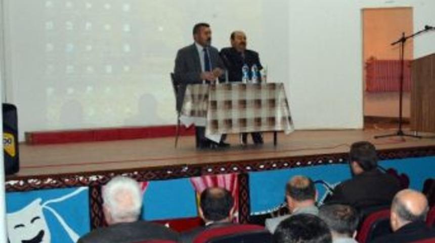 İl Milli Eğitim M&uuml;d&uuml;rl&uuml;ğ&uuml;nden, Pınarbaşı'nda Bilgilendirme Toplantısı