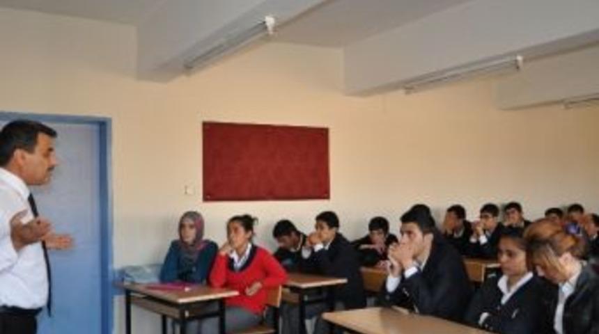 Ermeni Meselesinde Misyonerlerin Ve Yabancı Okulların Etkileri Konulu Konferans Verildi