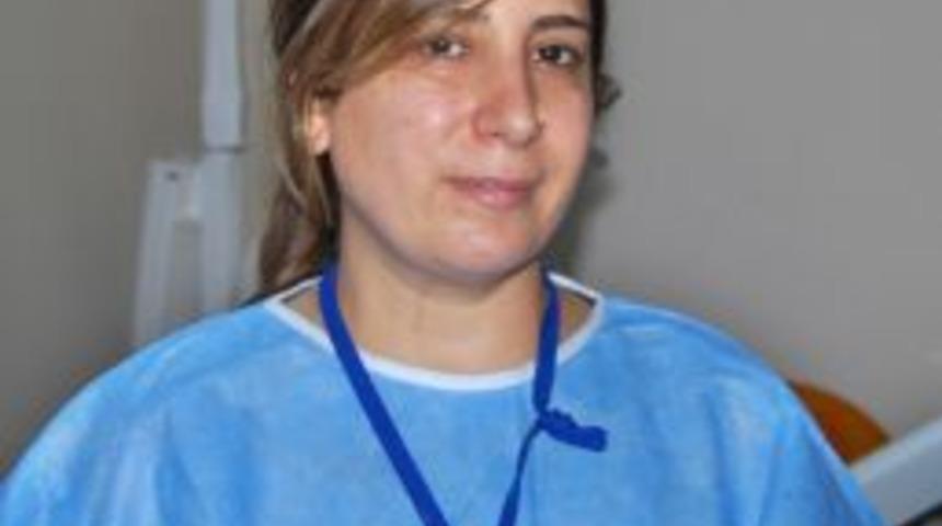 "Sağlıklı Dişler I&ccedil;in 3 Ayda Bir Diş Hekimine Gidin"