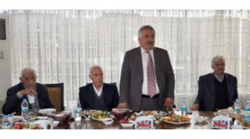 Selim Sadak: Tepede Barış Sağlanamıyorsa Yerelde Bunu Başaracağız