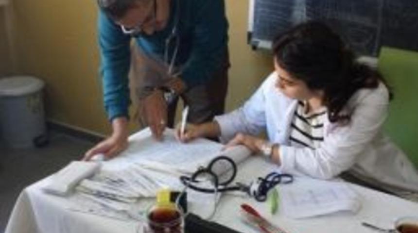 Cide&rsquo;de &Ouml;ğrencilere Sağlık Taraması Yapıldı