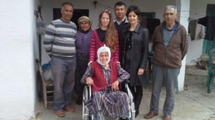 Ayşe Teyze, g&uuml;zel havalarda d&ouml;rt duvar arasında kalmayacak