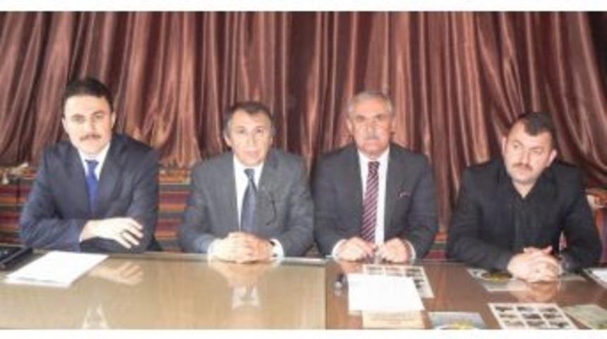 Boz&uuml;y&uuml;k'te Dershanelerden Ortak Tepki