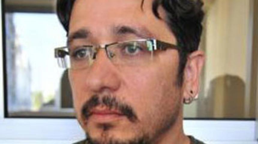 Gay olduğun i&ccedil;in mi k&uuml;pe takıyorsun?' davası