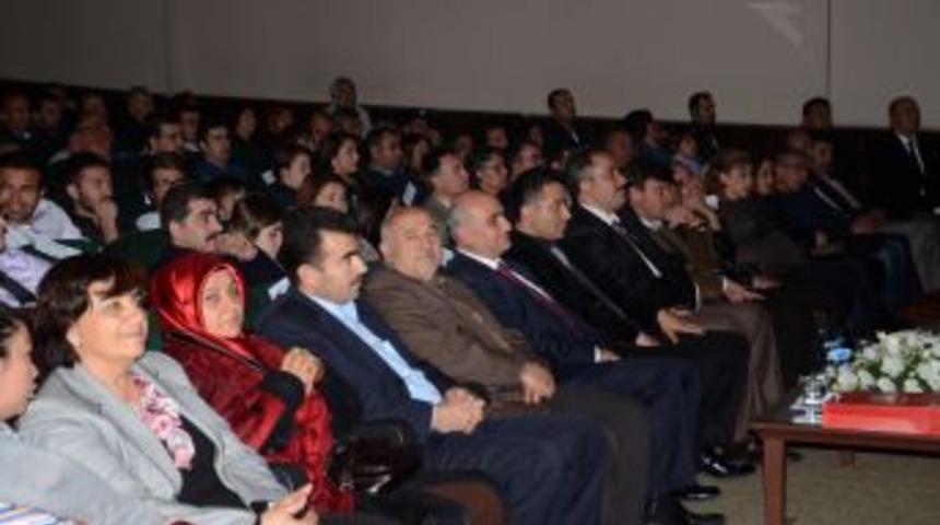 ESED'den, &Ouml;ğretmenlere Atalay Demirci'li Kutlama