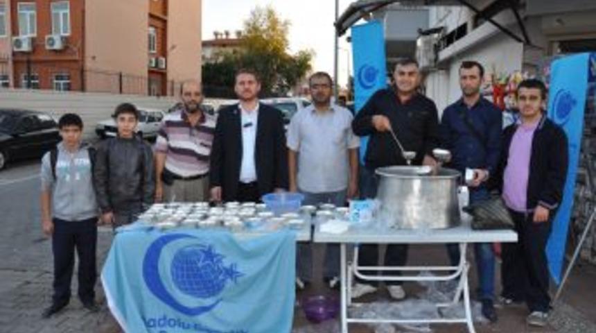 AGD, Manavgat'ta Bin Kase Aşure Ikram Etti