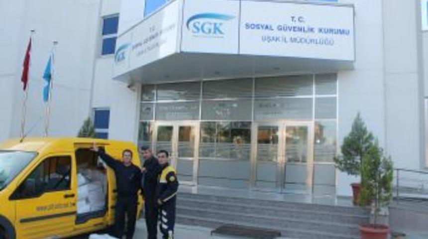 Uşak SGK 114 Bin Haneye Sigorta Broş&uuml;r&uuml; Dağıtıyor
