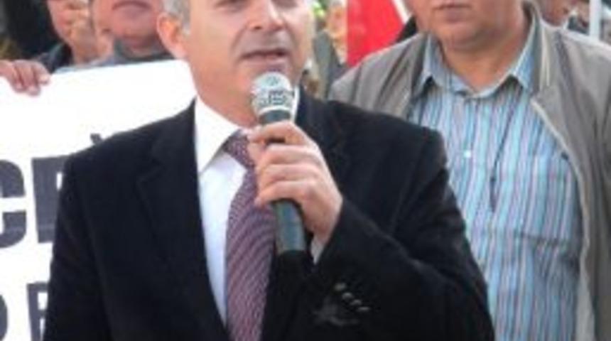 "cumhuriyet G&uuml;&ccedil;lerinin &Ouml;n&uuml;nde Tarihi Olanak Var"