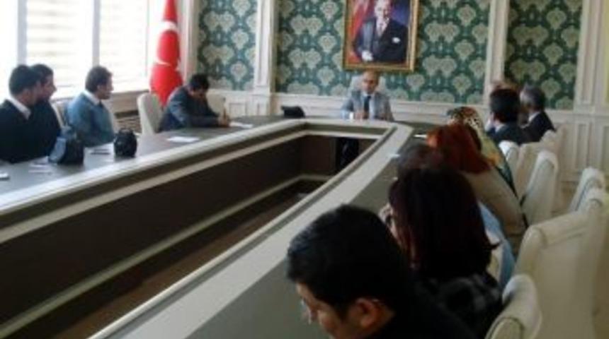 Vali Demirtaş, Stk Temsilcileriyle Bir Araya Geldi