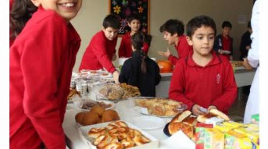 İngilizce Market G&uuml;n&uuml; Ile Doğal Ortamda Yabancı Dili &Ouml;ğreniyorlar