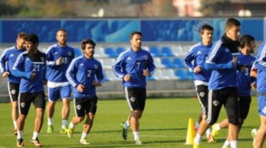 Kasımpaşa, Bursaspor Ma&ccedil;ının Hazırlıklarını S&uuml;rd&uuml;r&uuml;yor