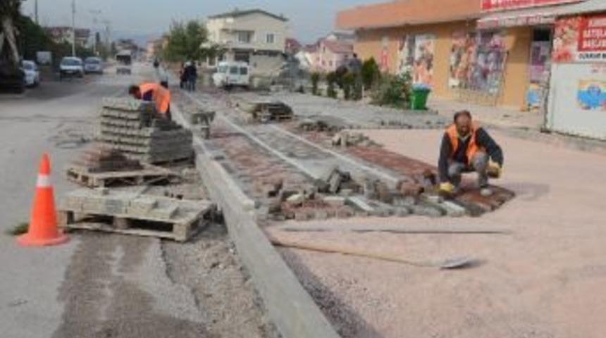 Kartepe'de Yol İyileştirme Çalışmaları Yapılıyor