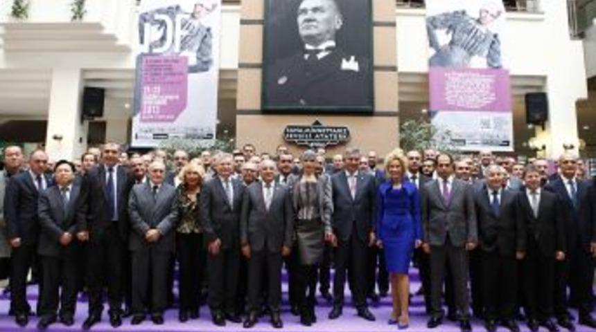 Deri Fuarına B&uuml;y&uuml;k Ilgi