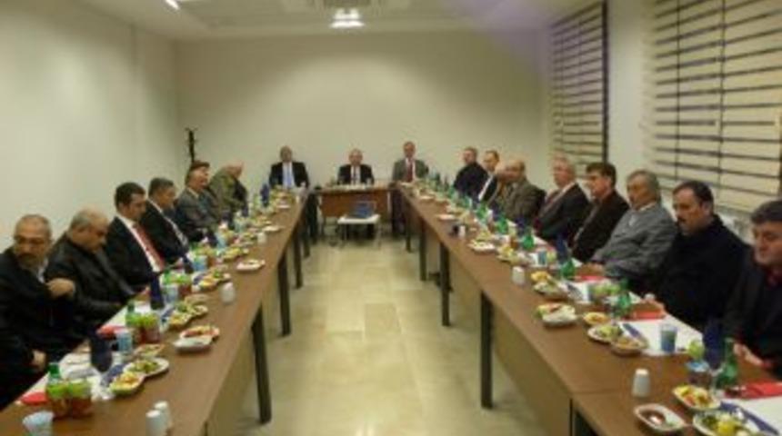 Vali Yaman, Muharrem Iftarına Katıldı