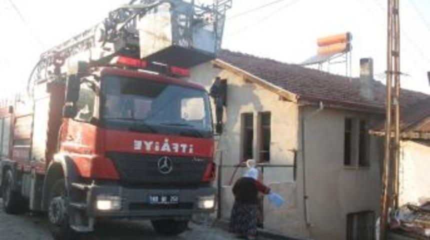 Niksar&rsquo;da Ev Yangını