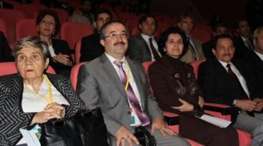 Prof. Dr. &Ouml;zsoy'dan Dershane Yorumu: Mantık Sıfır