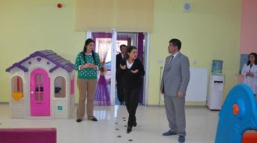 Aksoy, Okullarda İncelemelerde Bulundu