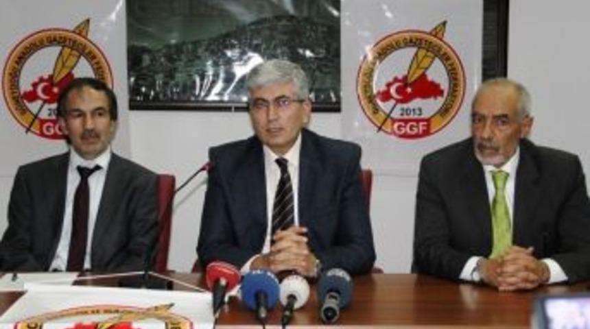 G&uuml;neydoğu Gazeteciler Federasyonu, Mardin Valisi Cengiz'i Ziyaret Etti