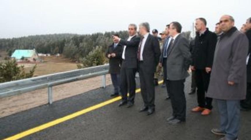 Sarıkamış Kayak Merkezi&rsquo;nin Yolu Sıcak Asfalt Kaplandı