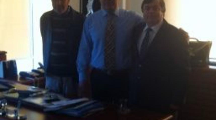 Aday Adayı &Ccedil;eliker&rsquo;den K&uuml;peliler&rsquo;e Ziyaret