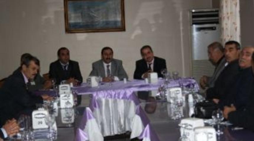 Emekli &Ouml;ğretmenler Onuruna Yemek Verildi