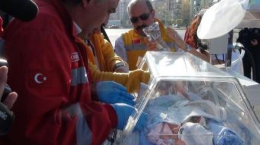 Hava Ambulansı Demirci Bebek İ&ccedil;in U&ccedil;tu