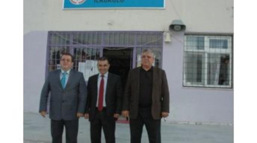 Salihli Ticaret Odası'ndan Selendi&rsquo;li &Ouml;ğrencilere Ayakkabı
