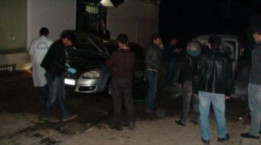 Cizre&rsquo;de 2 Ara&ccedil; Ateşe Verildi