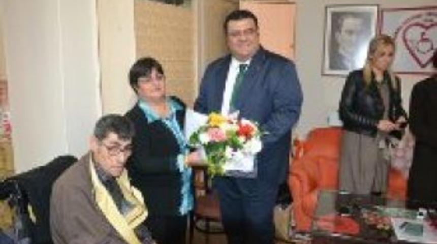 Tamer Akkal engelsiz yaşama doğru