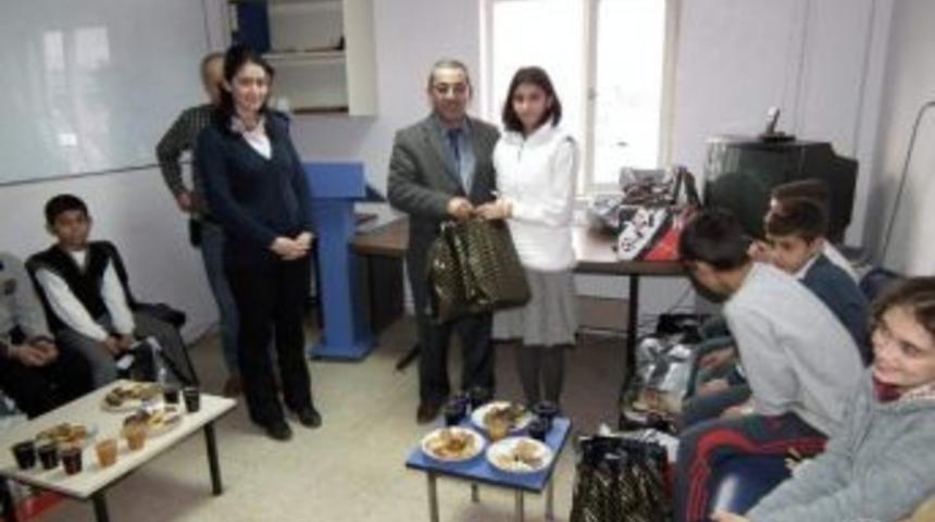 Yenişehir'de 'yalnız Değilsiniz' Projesi