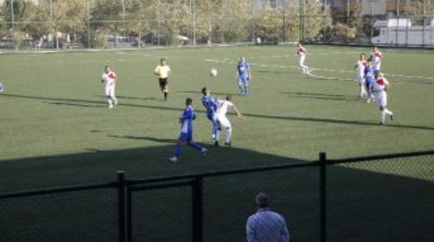 Şahinbey Belediye Futbol Takımı Birecik Belediye Spor Ma&ccedil;ına Hazır