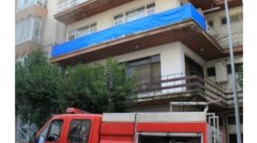 Mutfakta &Ccedil;ıkan Yangın Korkuttu