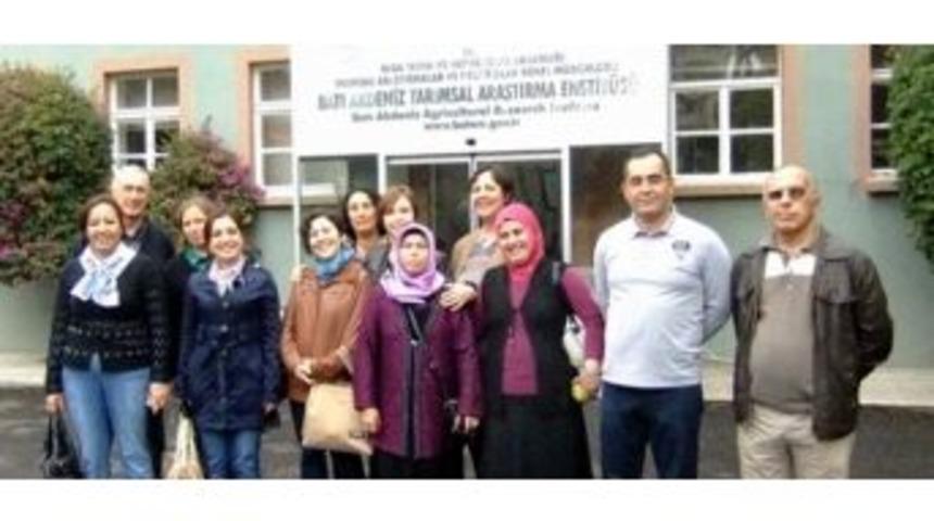 Aydınlı Kadın &Ccedil;ift&ccedil;iler Antalya'da K&uuml;lt&uuml;r Ve Sanatsal Etkinliklere Katıldı