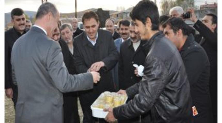 300 Kişilik Erkek &Ouml;ğrenci Yurdunun Temeli Atıldı