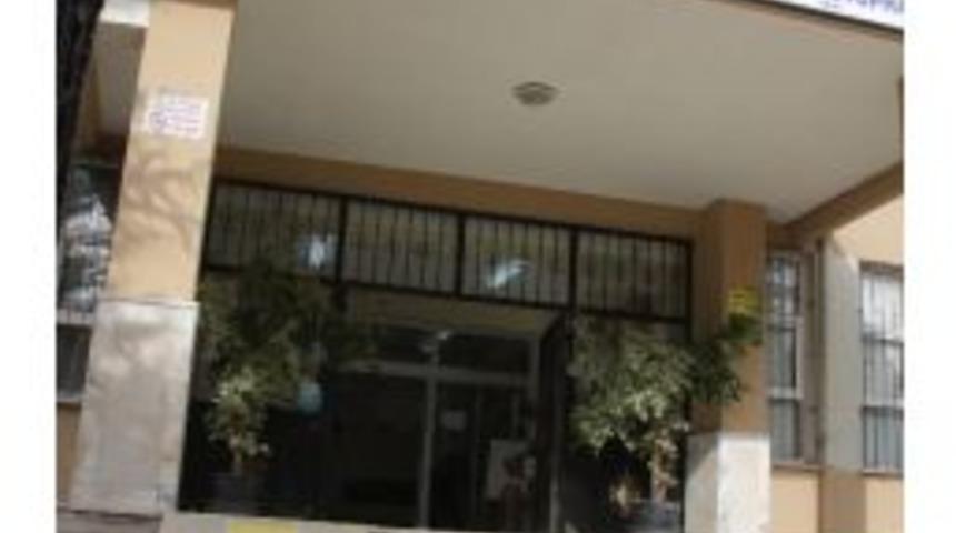 K&uuml;t&uuml;phaneye G&ouml;rme Engelliler İ&ccedil;in &lsquo;hissedilebilir Y&uuml;zeyler&rsquo; D&ouml;şeniyor