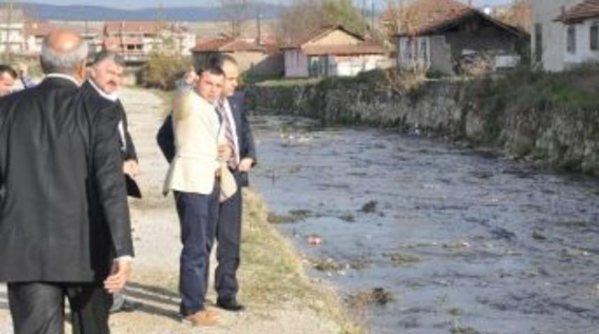 Başkan Aktaş Da Dereyi Kirletenlere İsyan Etti