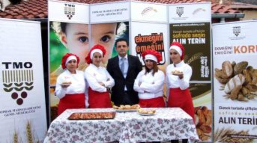 Bayat Ekmeklerden Lezzetli Yemekler Yaptılar