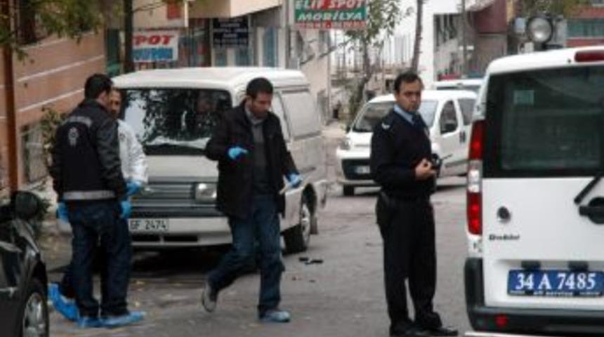 Oyuncak Silahlı Soyguncuyu Vatandaşlar Darp Etti