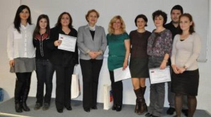 T&uuml;rkiye&rsquo;de Her G&uuml;n 5 Kadın Aile İ&ccedil;i Şiddet Nedeni İle Hayatını Kaybediyor