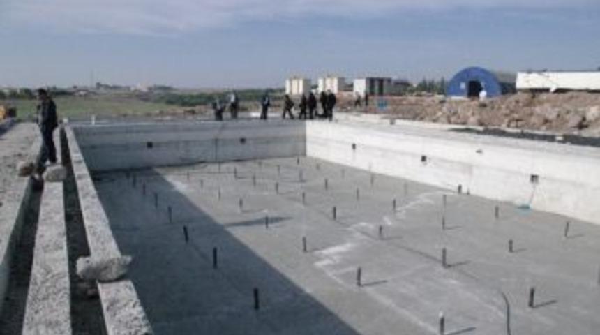 Viranşehir Spor Kompleksi&rsquo;nde &Ccedil;alışmalar Aralıksız Devam Ediyor