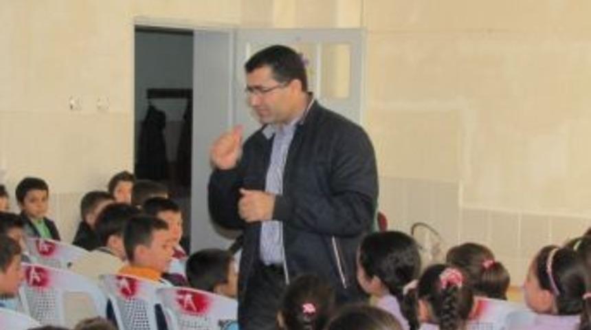 Hisarcık&rsquo;ta &Ccedil;ift&ccedil;ilere Bin 100 Ceviz Fidanı Dağıtıldı