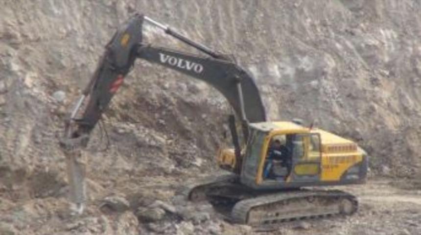 Silvan Barajı'nda &Ccedil;alışmalar Devam Ediyor