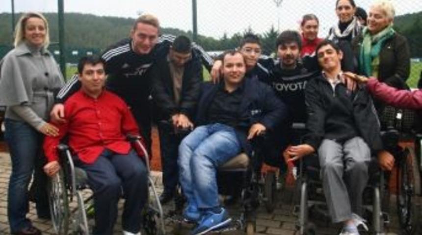 Beşiktaş'tan Anlamlı Ağırlama