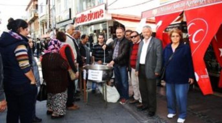 Ayvalık Mhp&rsquo;den Aşure Hayrı