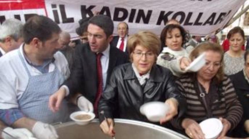 Chp Malatya Kadın Kolları Aşure İkramı Yaptı