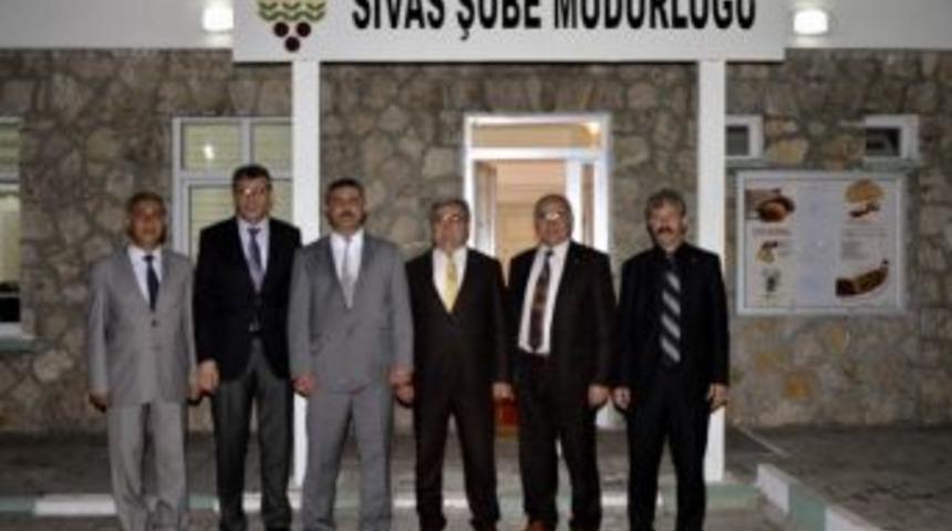 Ticaret Borsası Y&ouml;netimi, Tmo M&uuml;d&uuml;r&uuml; Bolat&rsquo;ı Ziyaret Etti