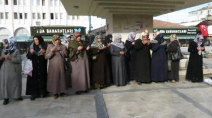 Filistin, Mısır Ve Suriye&rsquo;de &Ouml;lenler İ&ccedil;in Gıyabi Cenaze Namazı